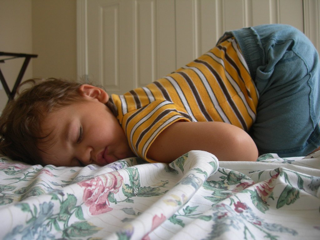 3 Main Reasons Why Do Babies Sleep With Their Butt in the air